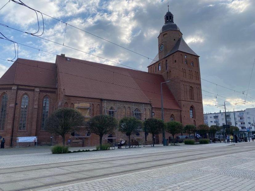 Apartament Przy Katedrze 乔左维尔考普尔斯基 外观 照片